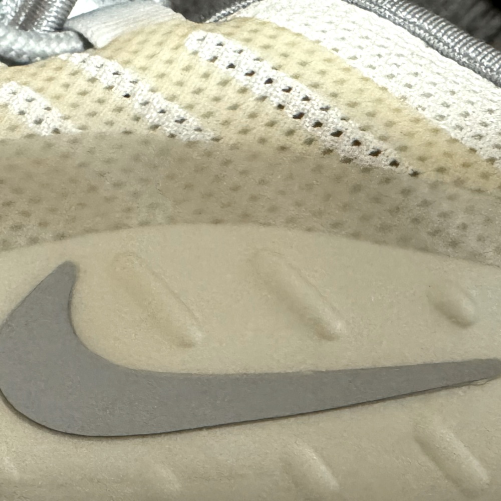Nike Air Max Axis Running Sneakers Women's 7 - Picture 7 of 8